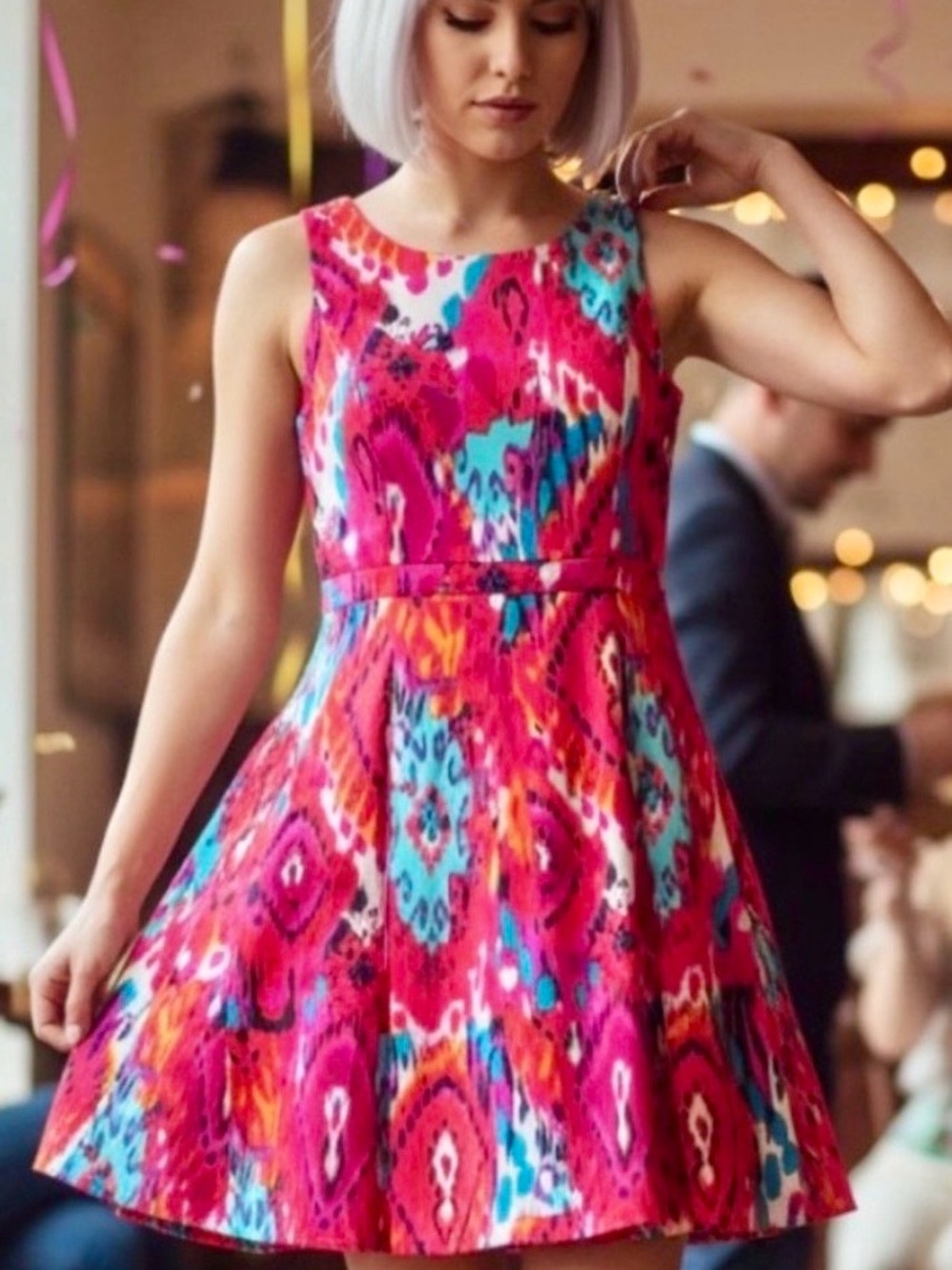 ⭐️HP⭐️ BADGLEY MISCHKA Sleeveless Party Dress. Vibrant Ikat Pattern.Sewn-in Belt